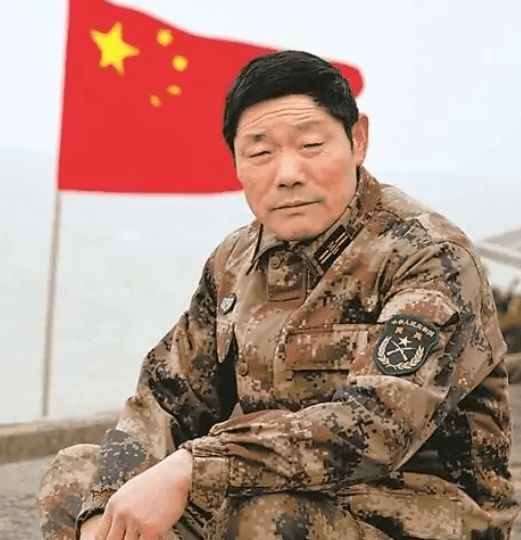 国旗动漫照片_国旗动漫壁纸_动漫中国国旗图片大全