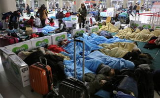 机场过夜打游戏,电竞玩家过夜打游戏的奇幻之旅